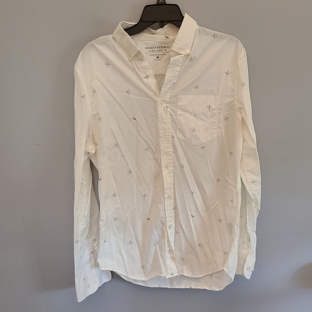 Banana Republic Luxe Poplin White Mens Button down with Plane design